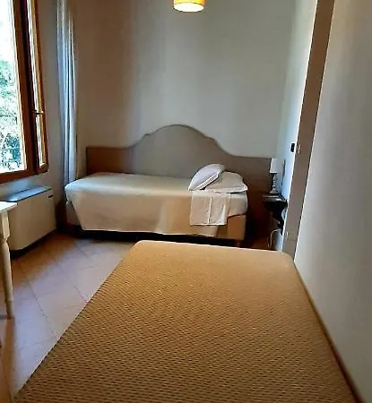 Oda ve Kahvaltı Il Villino Bolonya